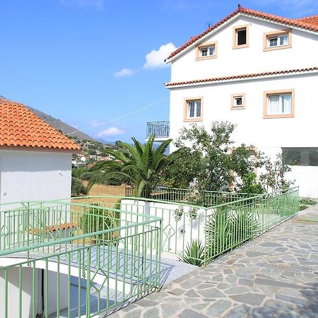 Boulevard Panorama Suites Ajía Effimía Kültér fotó